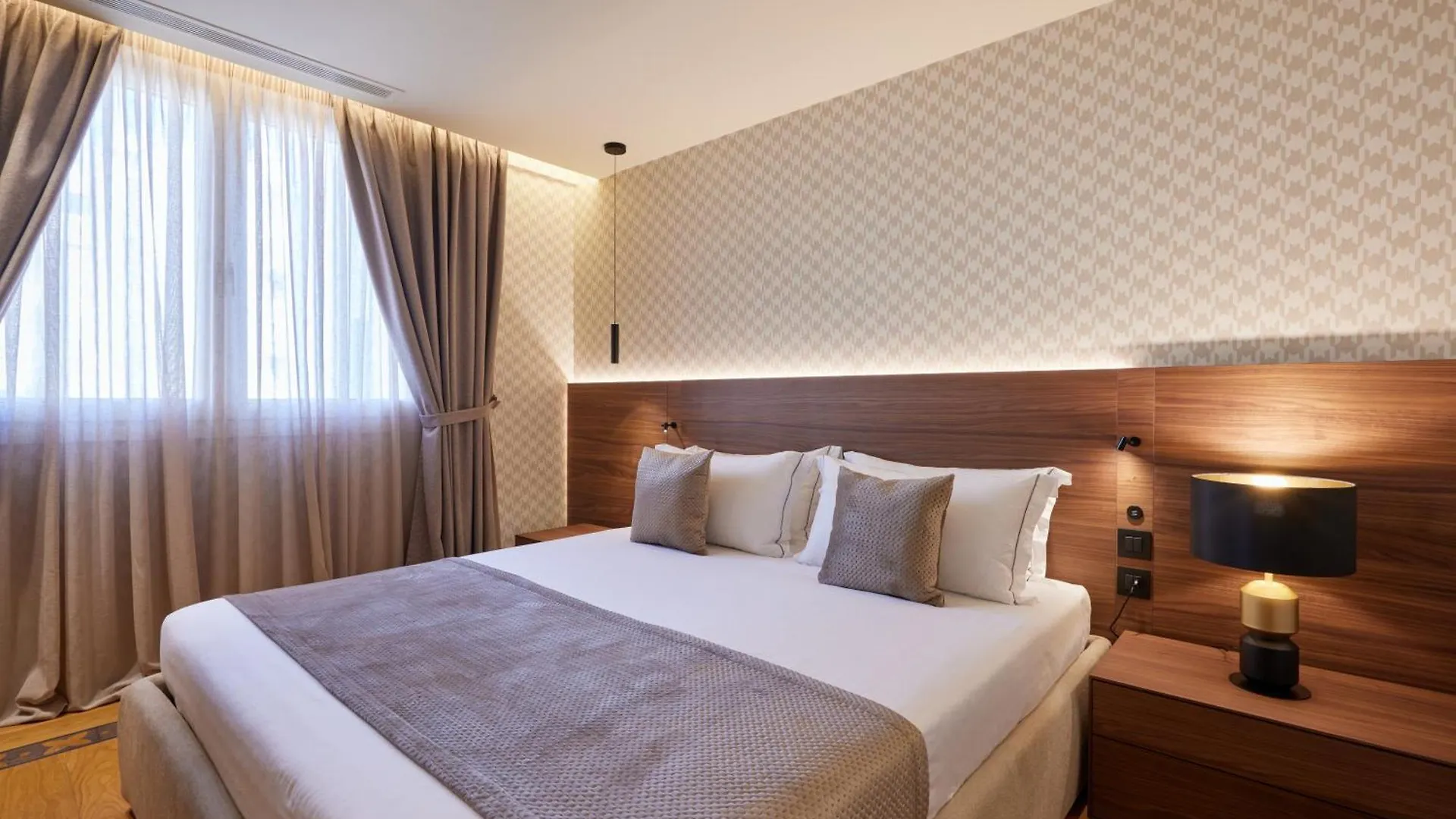 فلورا Valis Luxury Hotel 0*,