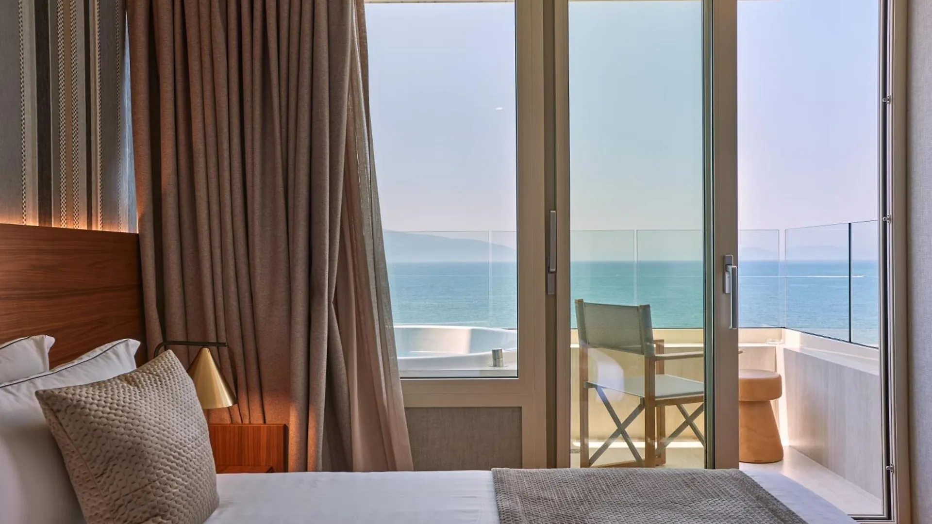 شقة فندقية فلورا Valis Luxury Hotel