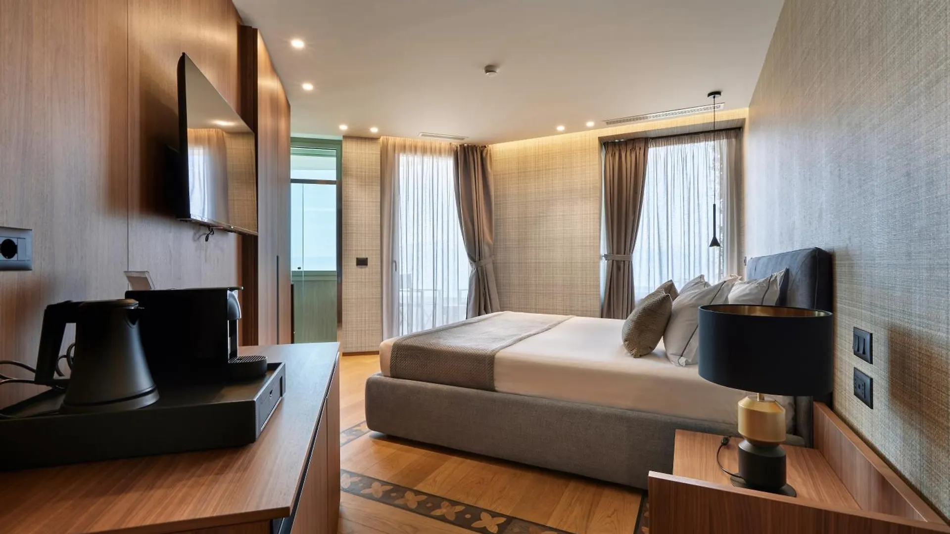 شقة فندقية فلورا Valis Luxury Hotel ألبانيا